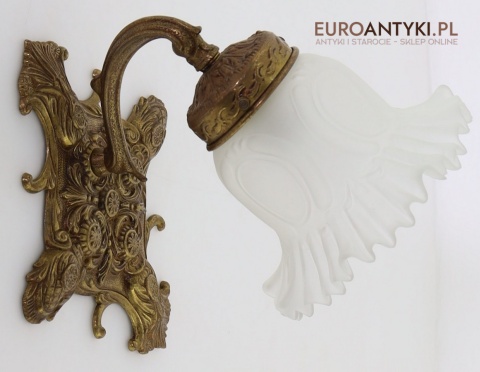 kinkiet neorokoko z ornamentami roślinnymi