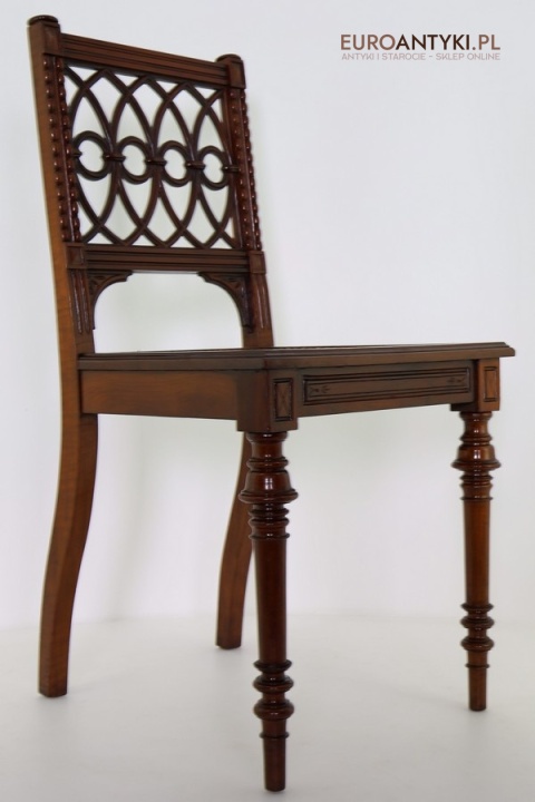 krzesło antyczne drewniane
