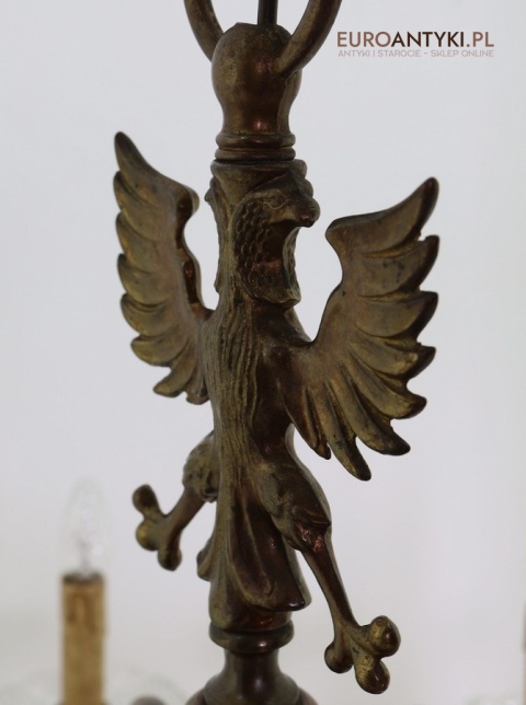 żyrandol z orłem mosiężnym
