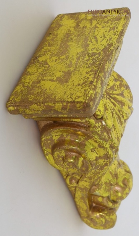 Antyczne wsporniki ścienne retro – złocone dekoracje vintage z motywami roślinnymi