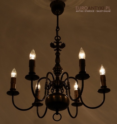 dekoracyjny pająk z orłem dwugłowym