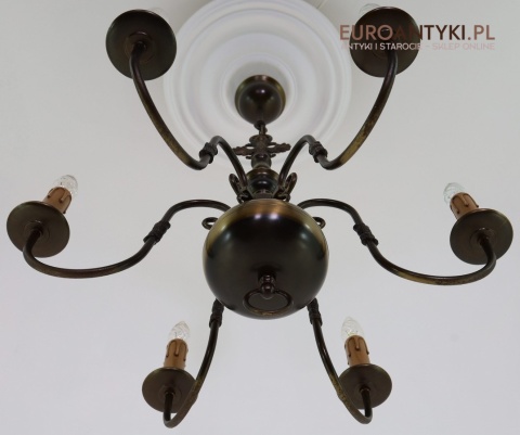 żyrandol antyczny z patyną