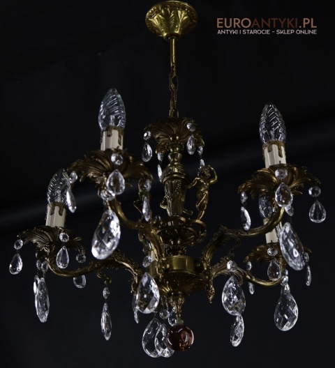 stylowy żyrandol retro z kryształami