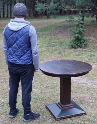 Antyczny stolik okrągły Empire z epoki – elegancki mebel vintage