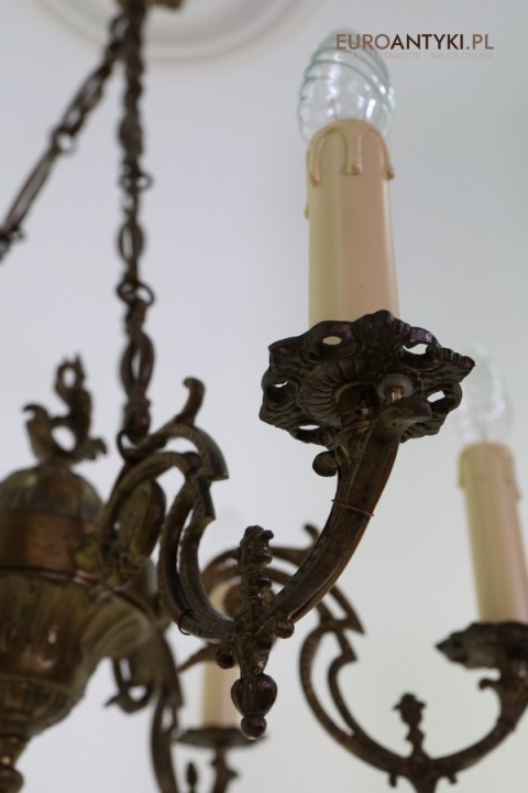 żyrandol mosiężny dekoracyjny
