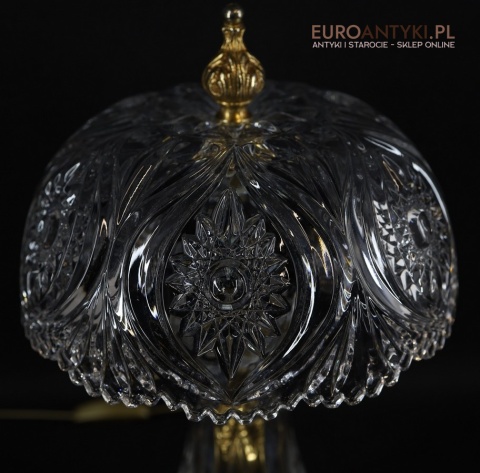 lampa vintage z kryształowym kloszem