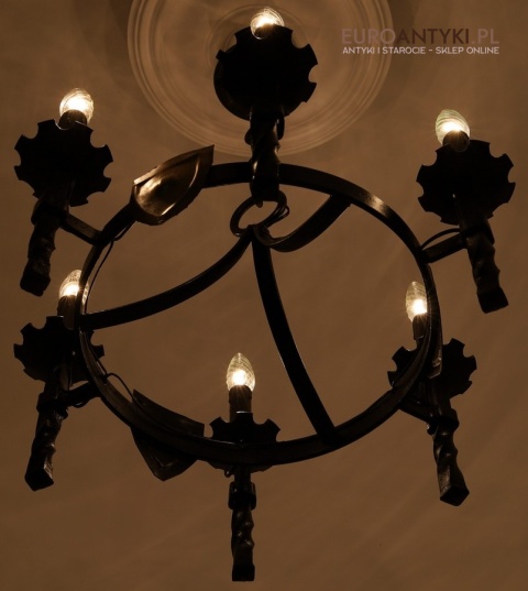 zamkowy antyczny żyrandol kute żelazo