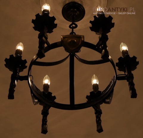 antyczny okrągły kuty żyrandol