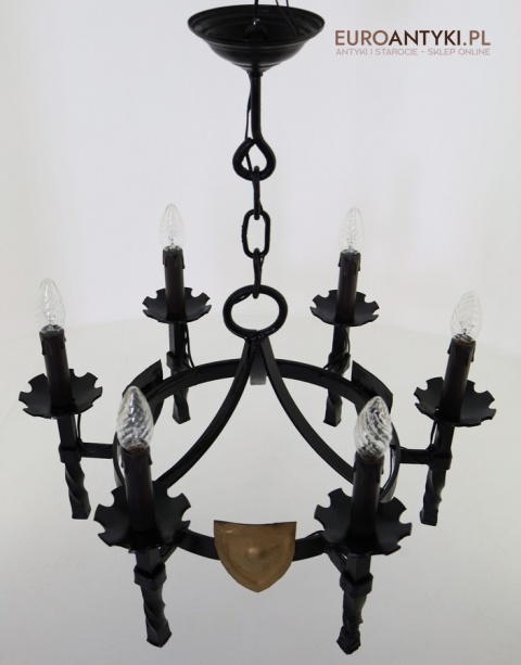 rustykalny okrągły kuty żyrandol