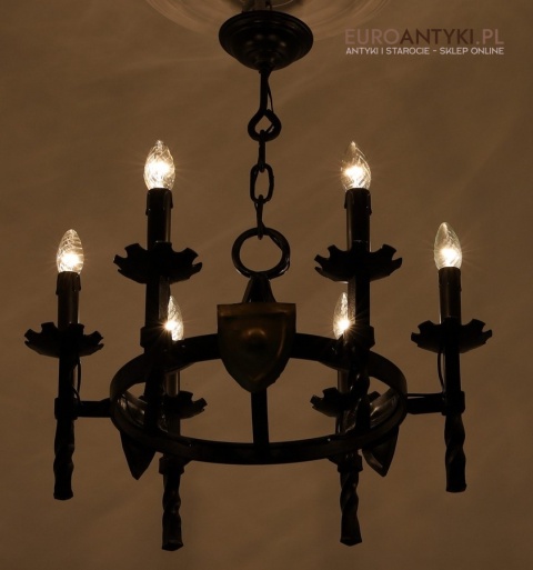 kolekcjonerski żyrandol rycerski vintage