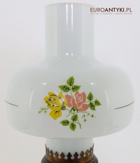 lampa stołowa z rustykalnym kloszem