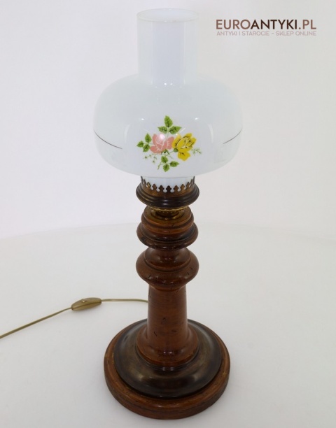 lampa stołowa klasyczna z epoki