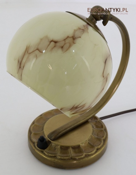 historyczna lampa art deco do salonu