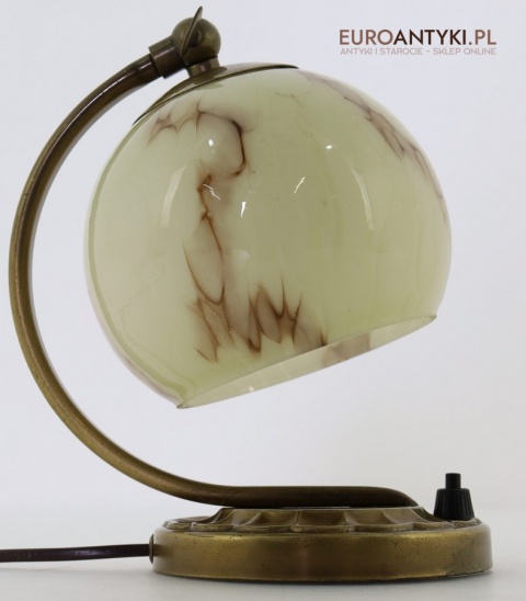 lampa art deco z kloszem szklanym półkula