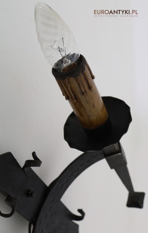 średniowieczny kinkiet ścienny vintage