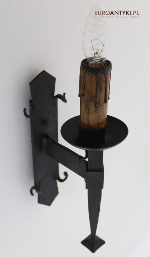 kinkiet zamkowy retro z gilzą świecową