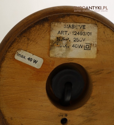 Rustykalna lampka stołowa vintage z lat 50/60 – mosiądz, lite drewno i florystyczny klosz retro