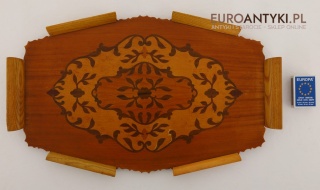 Rustykalna drewniana taca vintage z epoki – stylowa dekoracja retro