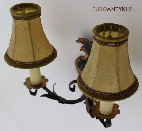 metalowy kinkiet retro z abażurami