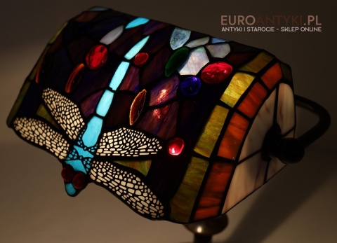 lampa bankierska ze szkła witrażowego