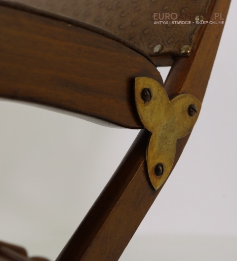 stary stylowy detal retro podnóżek