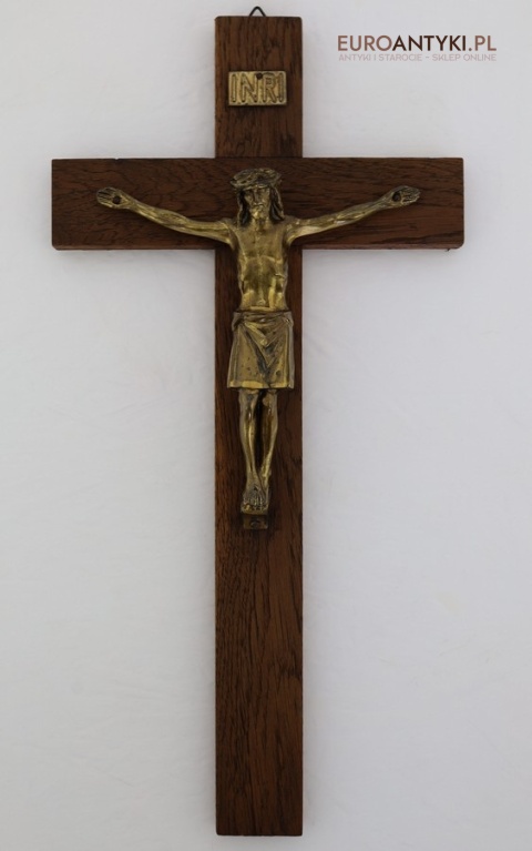 duży krzyż dębowy z mosiężnym jezusem