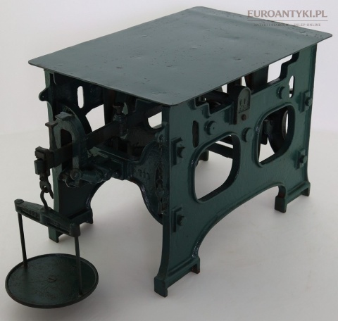 zabytki techniki waga żeliwna loft industrial