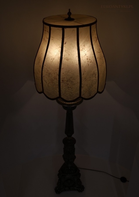 barokowa srebrna lampa podłogowa