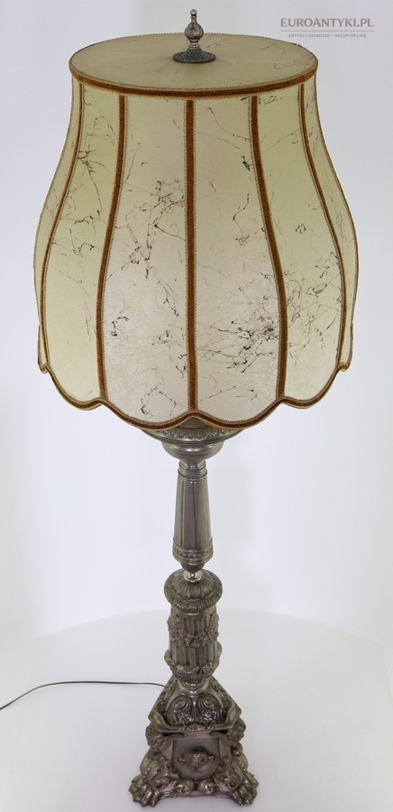 antyczne stylowe oświetlenie lampa stojąca