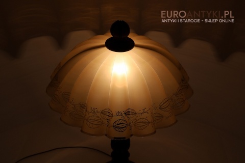 eklektyczne oświetlenie stołowe retro klosz parasol kwiat