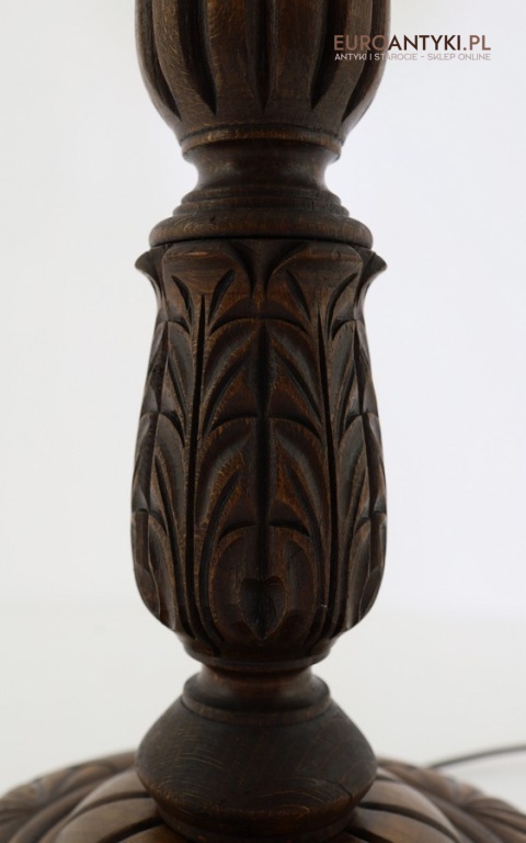 eklektyczna lampa stołowa z litego drewna rzeźbienia