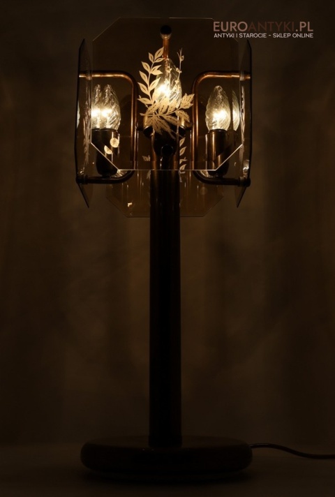 lampa vintage z kryształowym efektem szybki