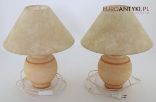 Para ceramicznych lampek stołowych retro z epoki – stylowe vintage do sypialni