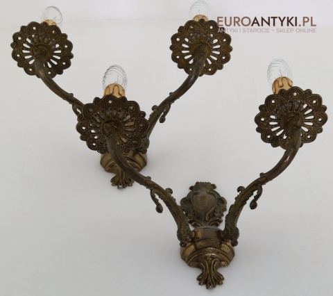 antyczne kinkiety z dawnych lat