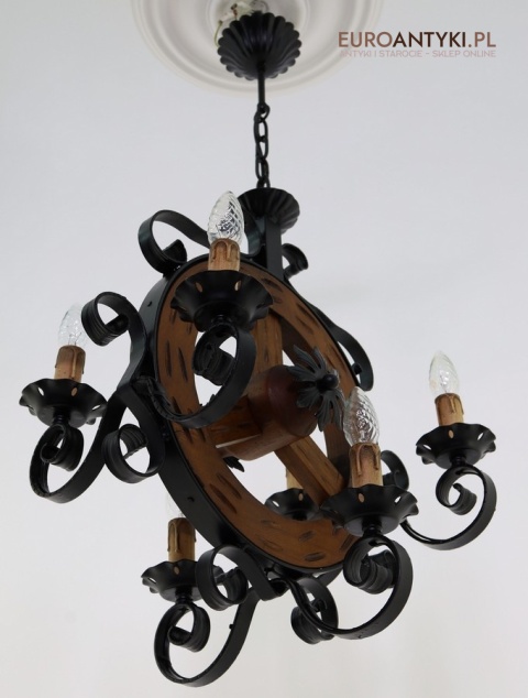 góralska lampa wisząca retro koło drewno metal