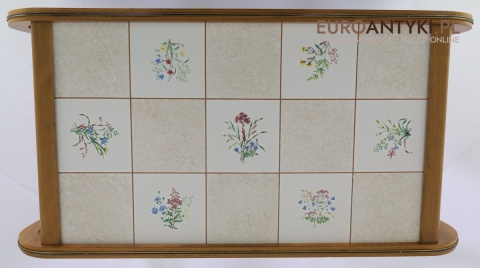 stolik z ceramicznym blatem roślinne motywy