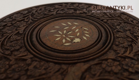 malutki eklektyczny kwietnik z litego drewna ręczna robota