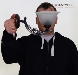 Kinkiety mosiężne w klimacie dworskim pałacowym zamkowym - unikatowe lampy ścienne z kloszem