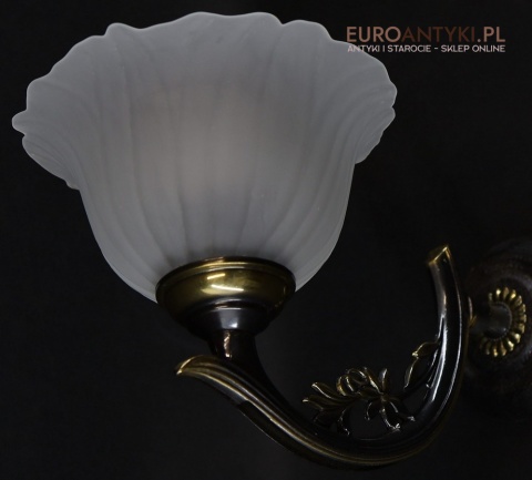 klasyczny kinkiet z grubym szkłem klosz kielich