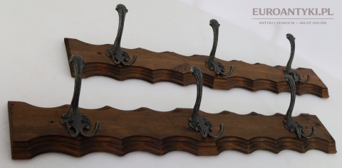 wieszak drewniany rzeźbiony falowana krawędź