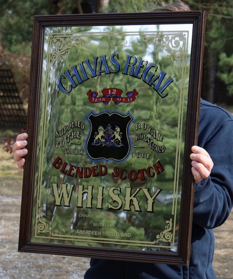 reklama stare lustro chivas regal