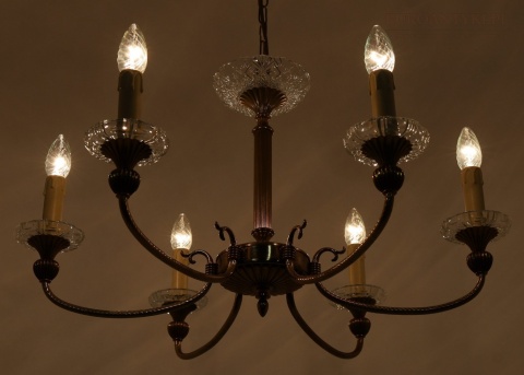 żyrandol vintage z kryształami