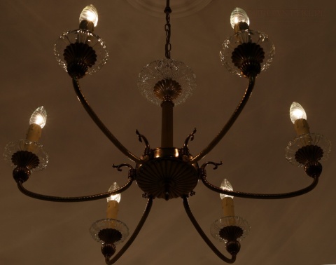 stylowy żyrandol vintage