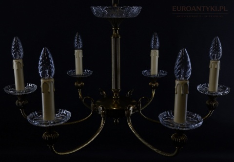 retro elegancki żyrandol salonowy