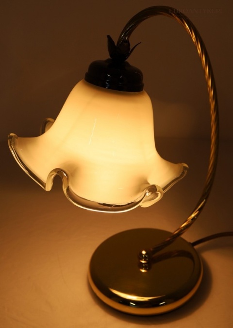 nostalgiczna lampka na stolik