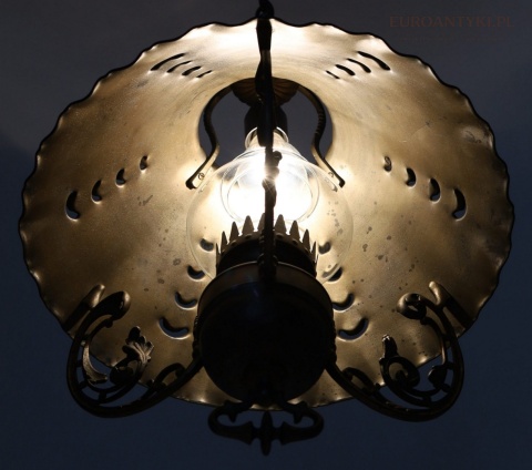 sufitowa lampa do skansenu vintage