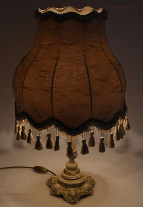 stołowe lampy dekoracyjne pałacowe