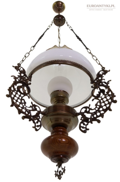 retro lampa sufitowa z ozdobnym łańcuchem