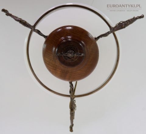 sufitowa stylowa lampa wisząca z epoki europejskiej