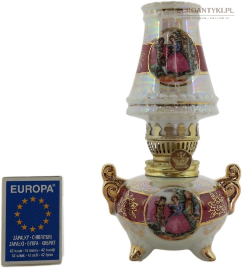 mała lampka retro z ornamentami